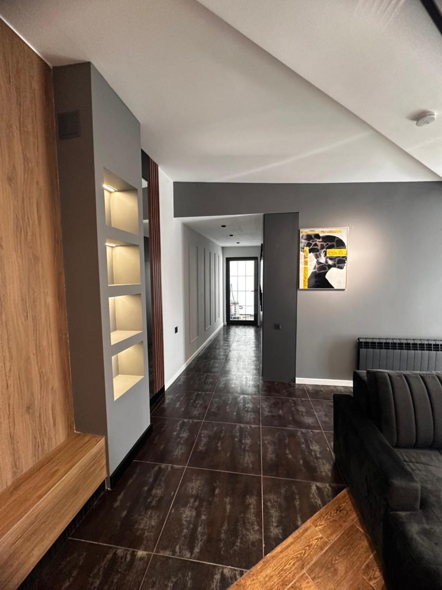 יירבאן Garden Lounge Hotel מראה חיצוני תמונה